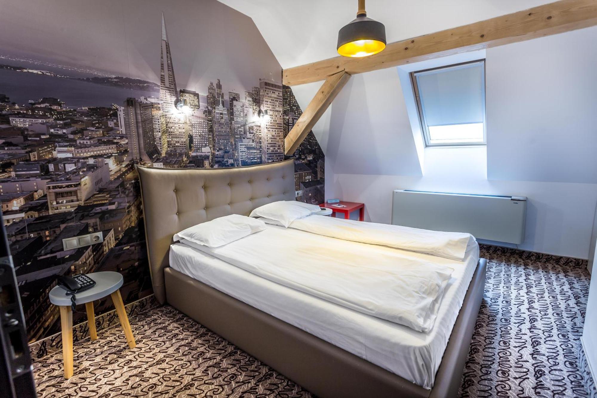Hotel Bliss Sibiu Exterior photo